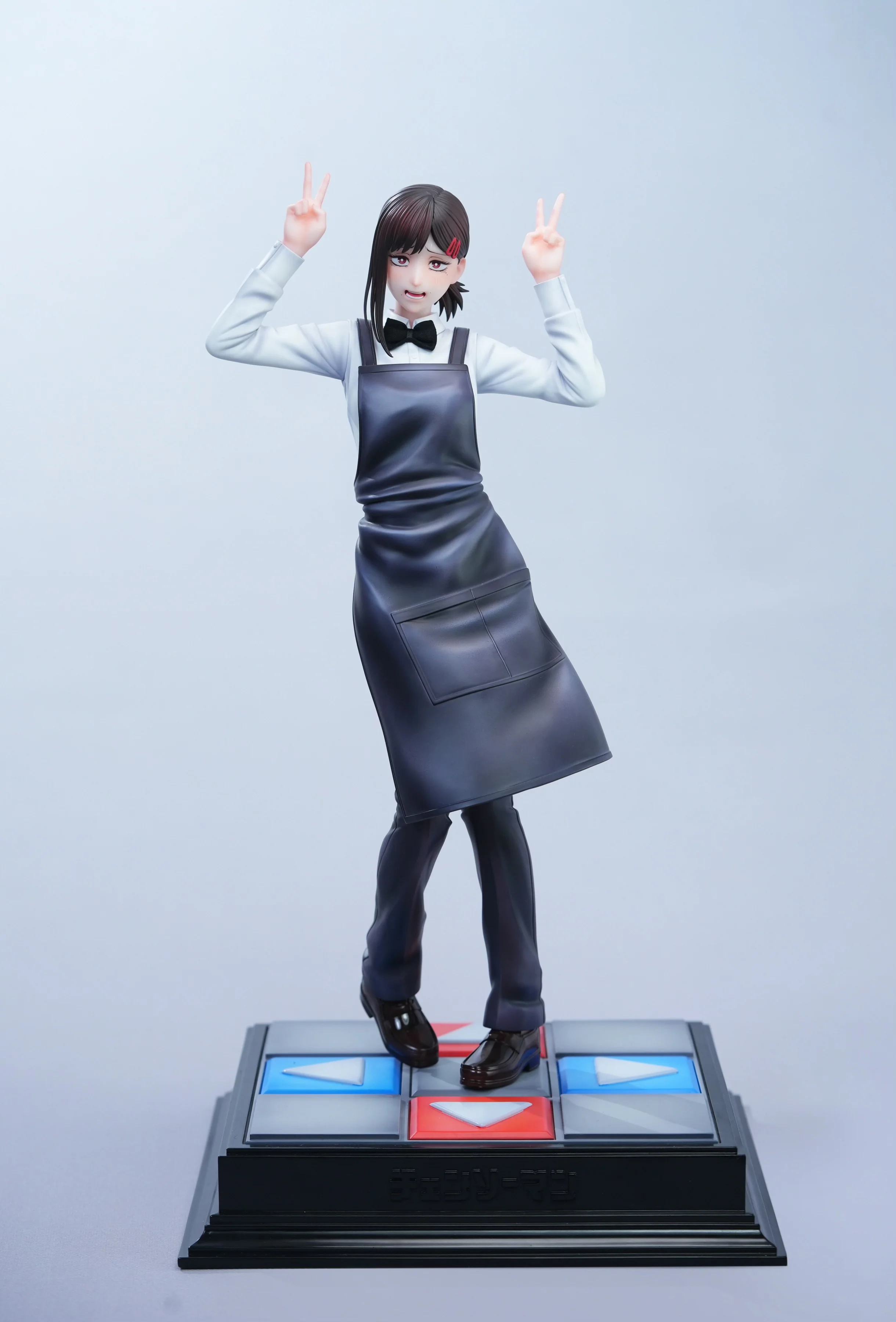 Chainsaw Man Hera Studio Kobeni Higashiyama Resin Statue - Image 4