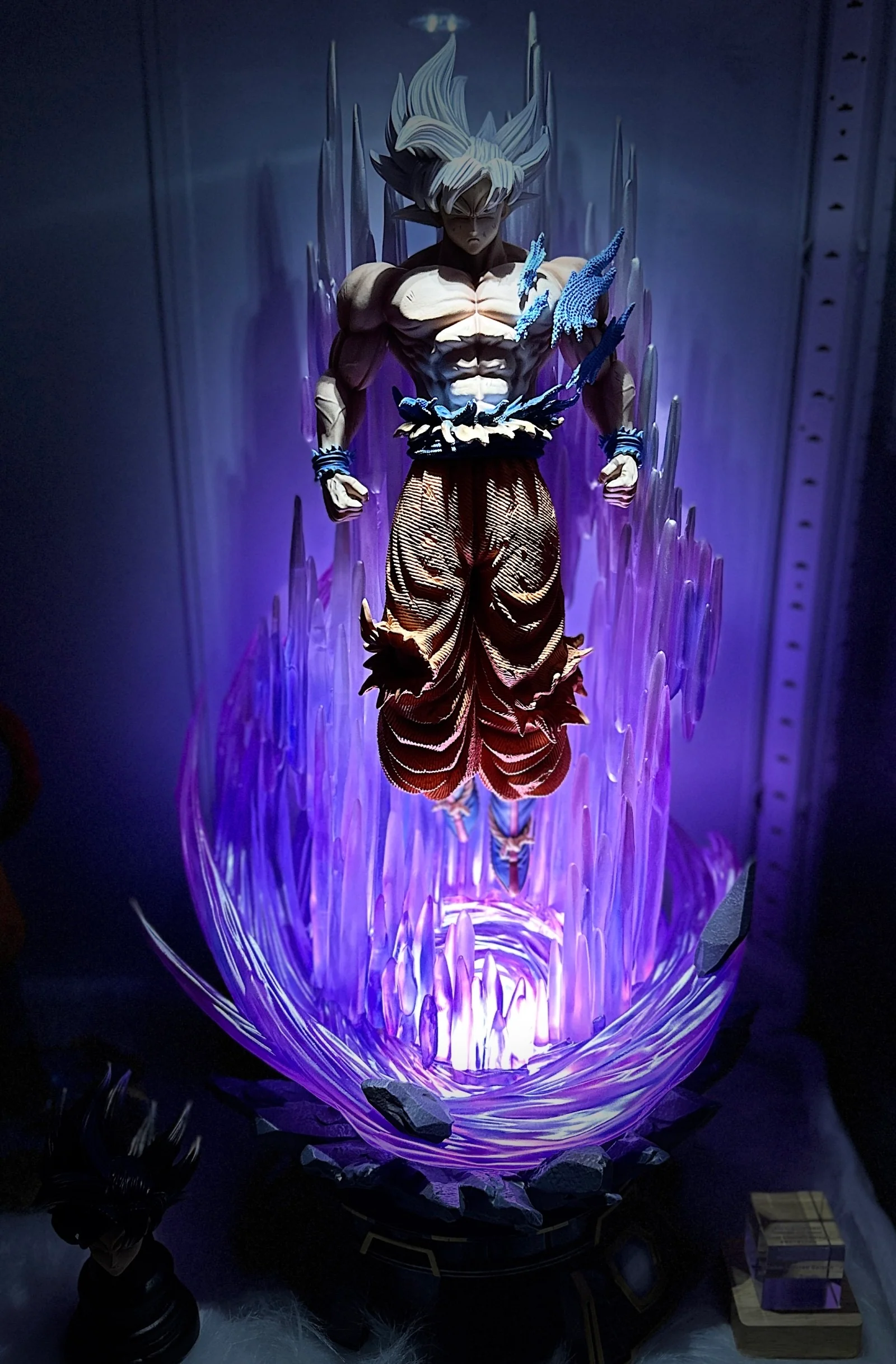 Dragon Ball ZBC Studio Goku Ultra Instinct Resin Statue - Image 23
