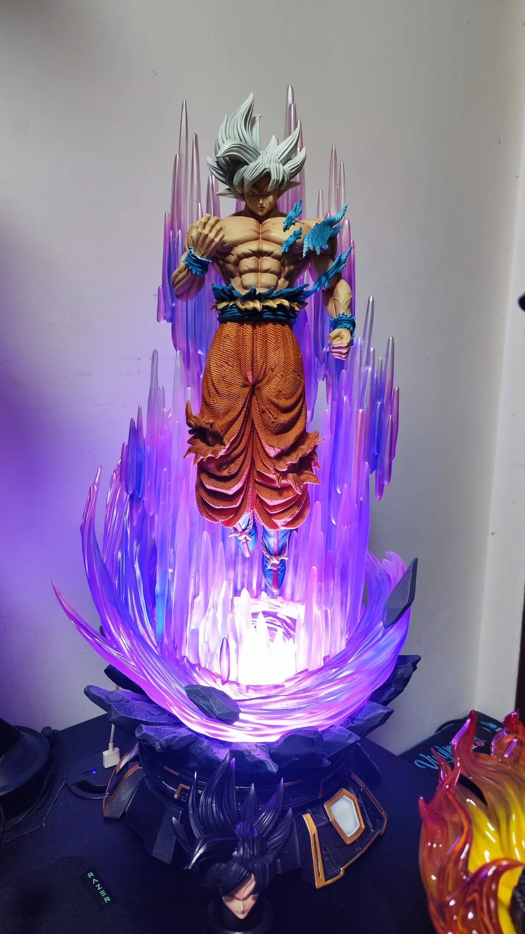 Dragon Ball ZBC Studio Goku Ultra Instinct Resin Statue - Image 28