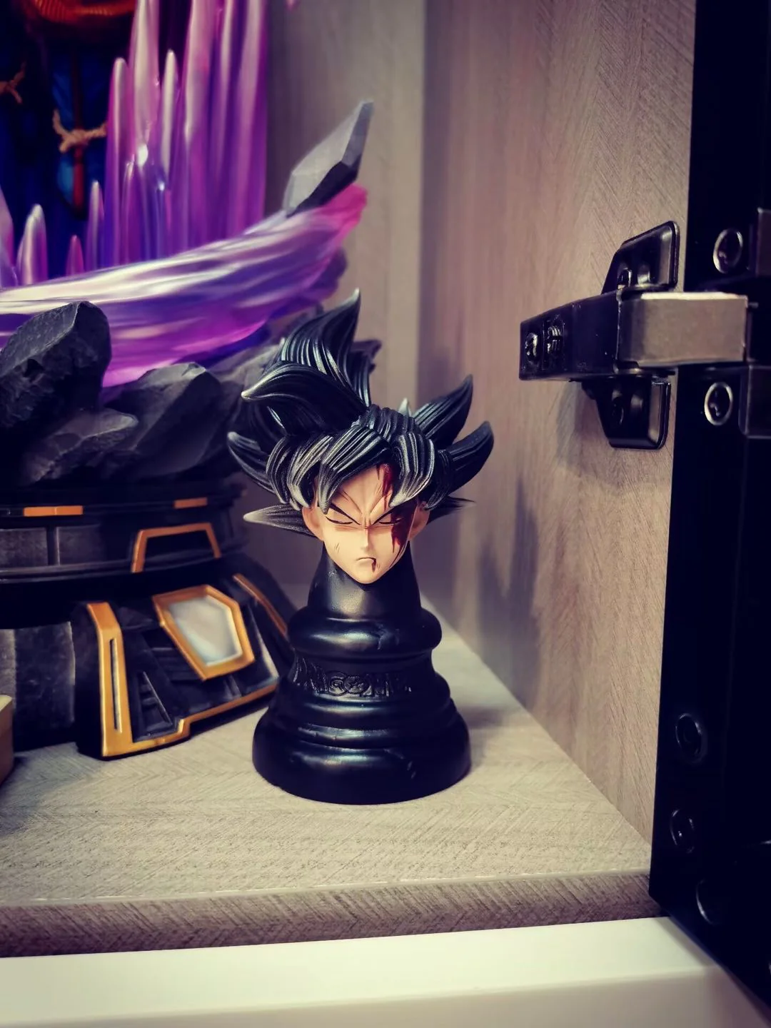 Dragon Ball ZBC Studio Goku Ultra Instinct Resin Statue - Image 4