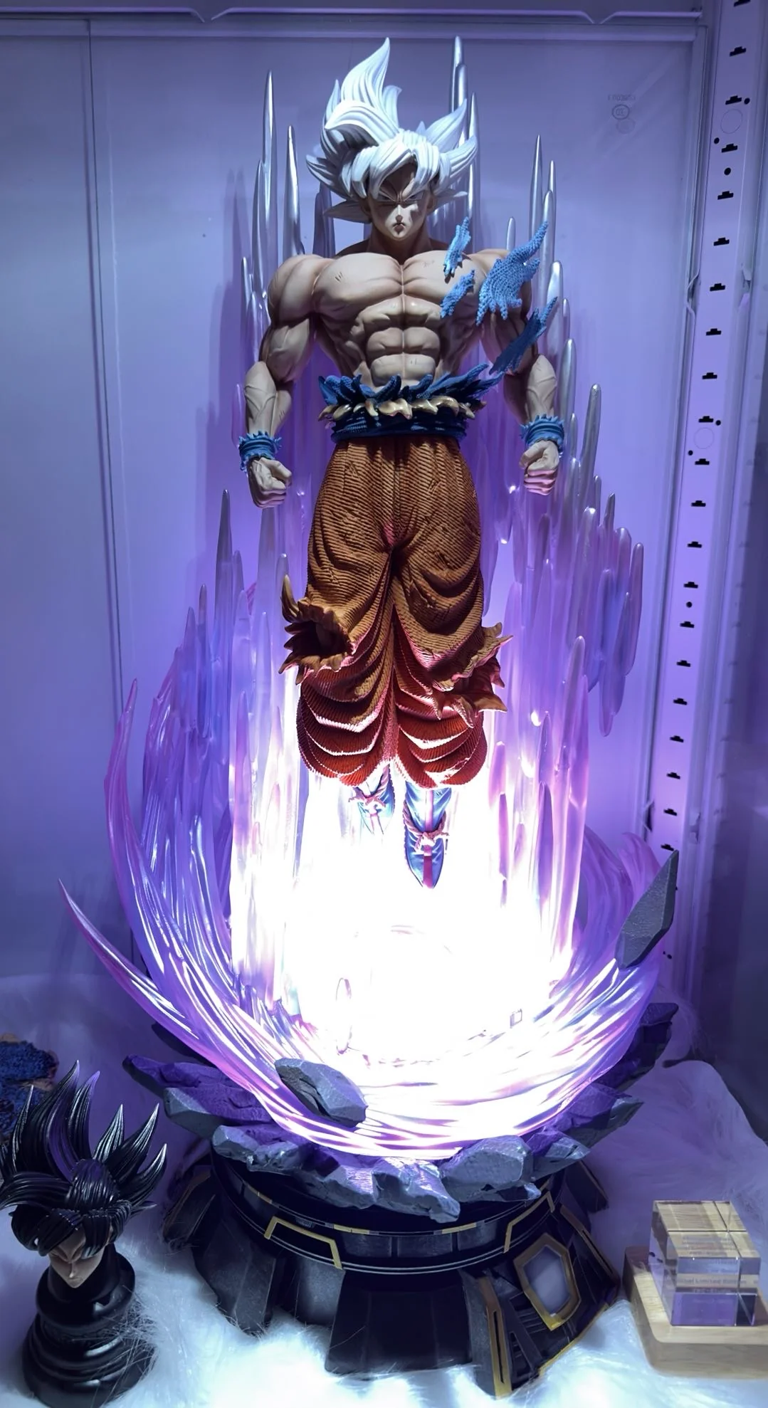 Dragon Ball ZBC Studio Goku Ultra Instinct Resin Statue - Image 5