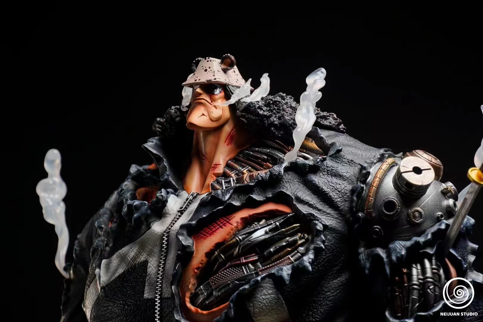 One Piece NEIJUAN Studio Battle Damaged Bartholomew Kuma Resin Statue - Image 4