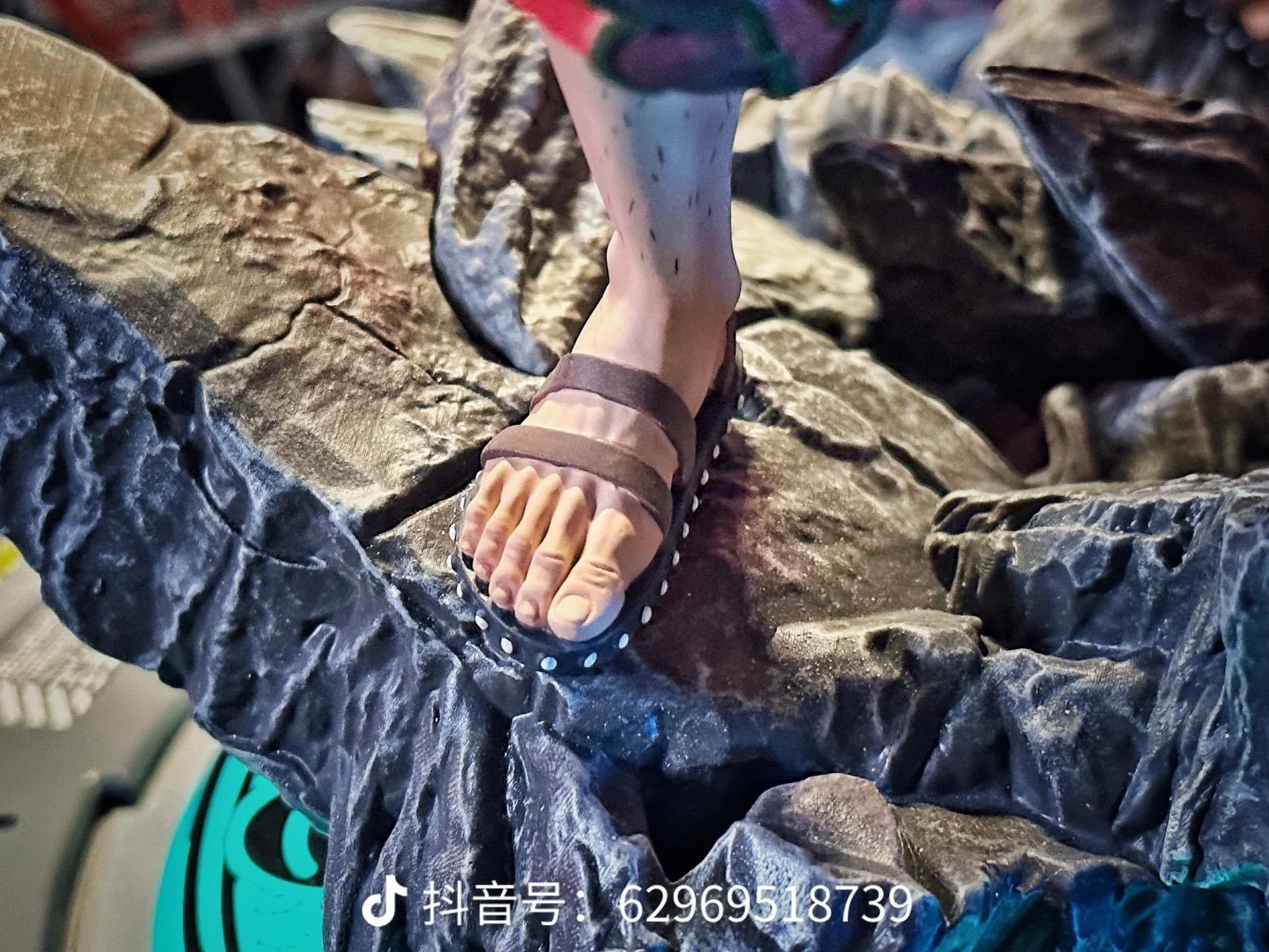 One Piece Scratch Studio Shanks Resin Statue - Image 11